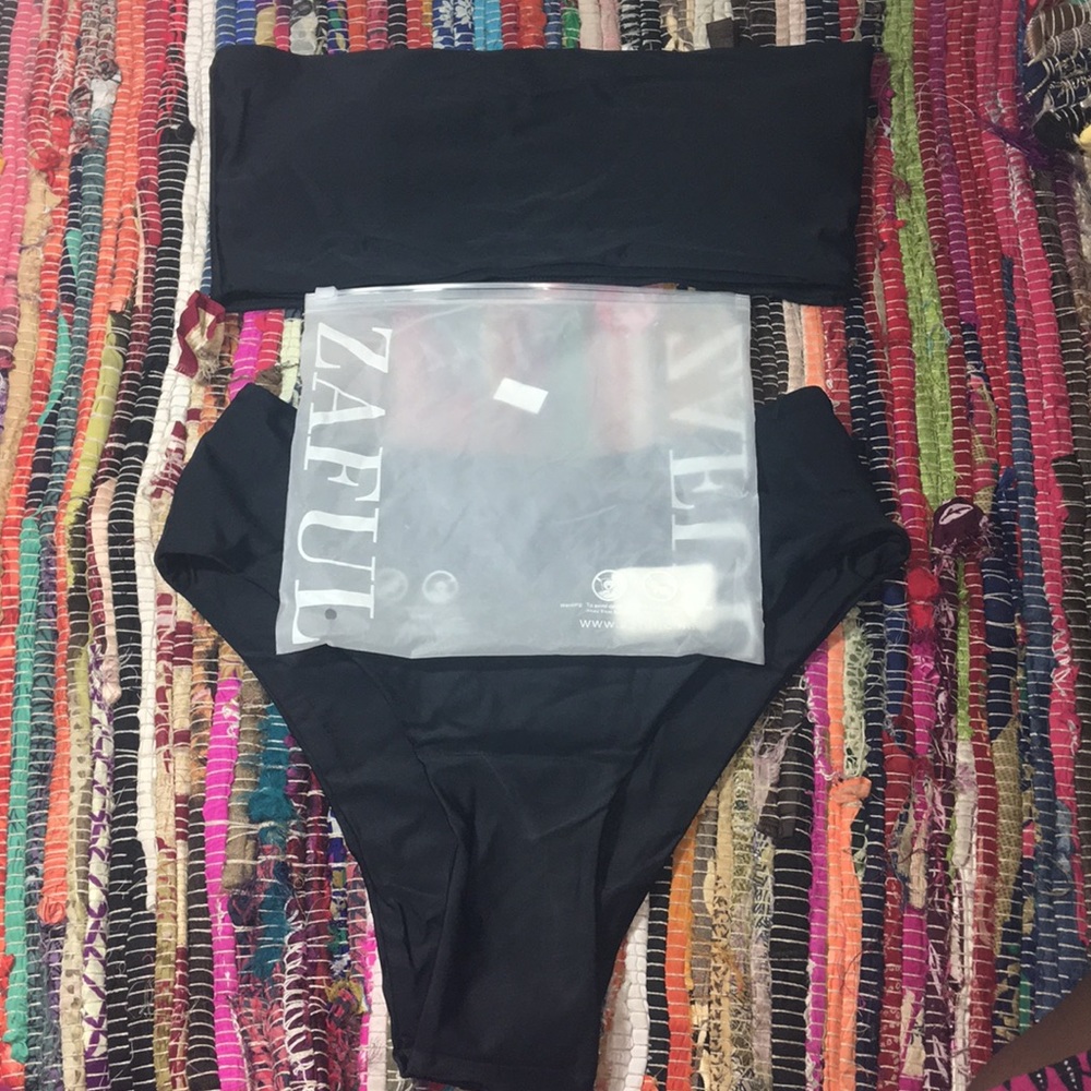 Black Swim set